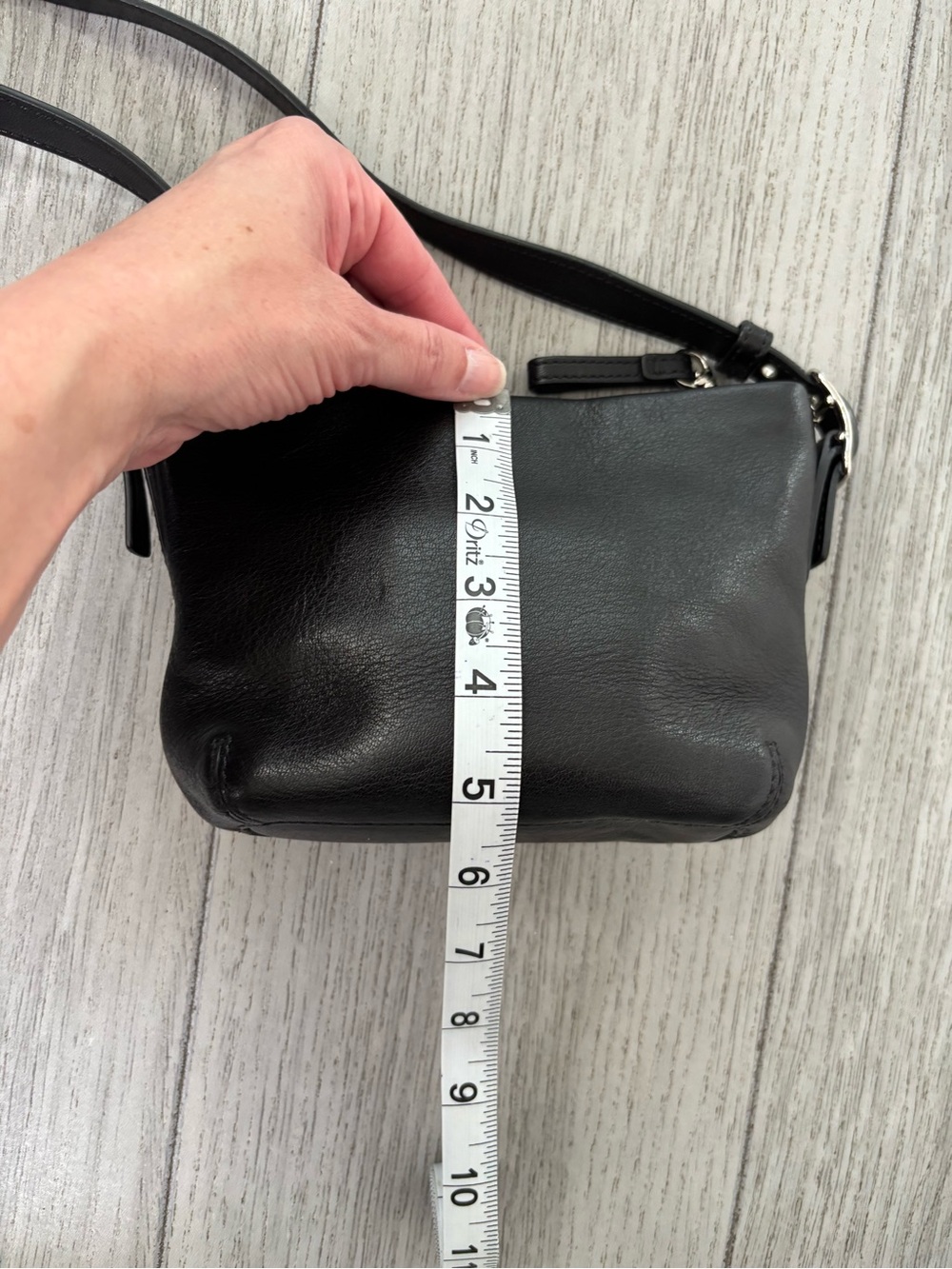Coach vintage leather bag. Y2K mini legacy with silver hangtag in EUC. - Picture 11 of 12